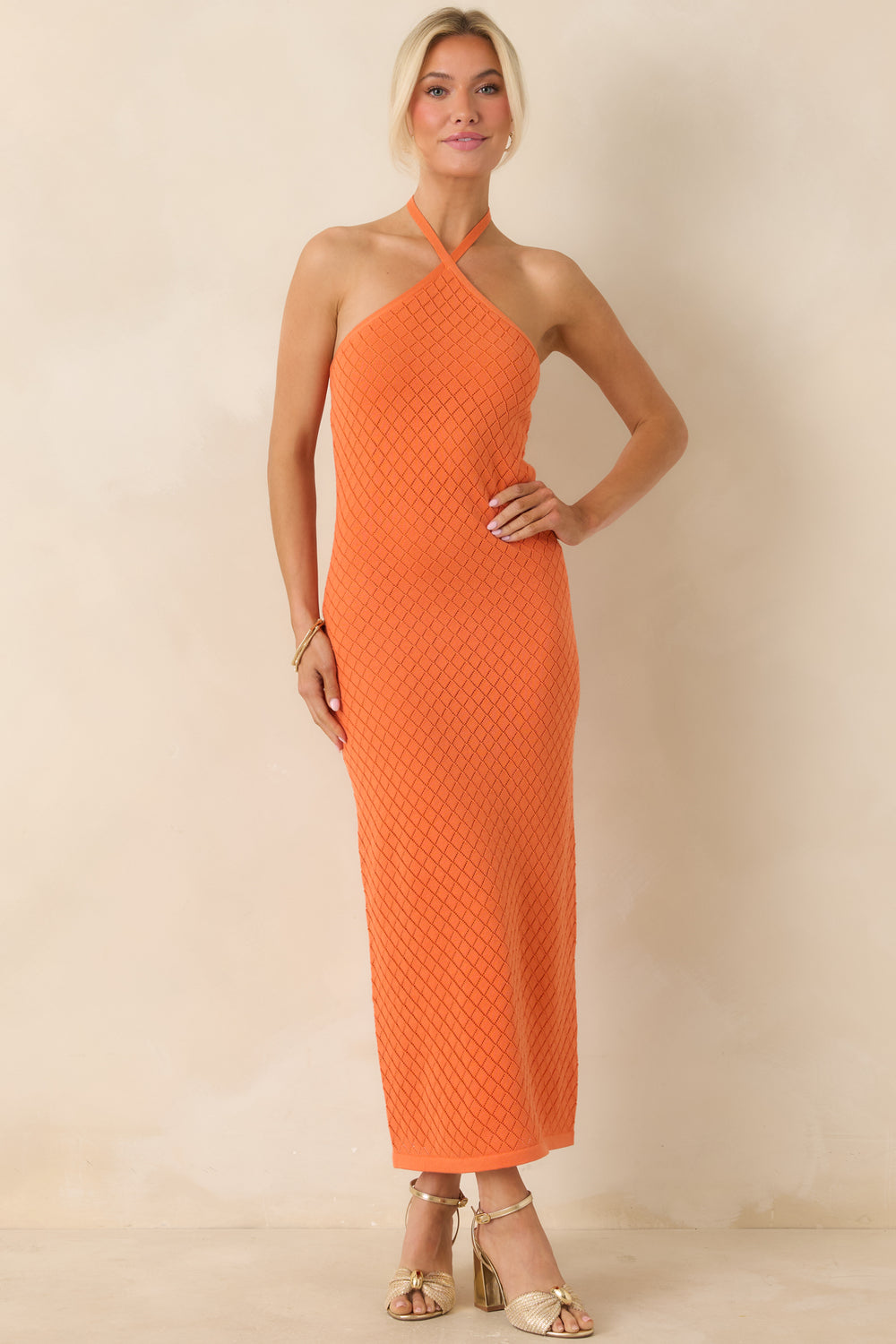 Body-Skimming-Dress-With-Textured-Diamond-Knit-And-Sleek-Silhouette