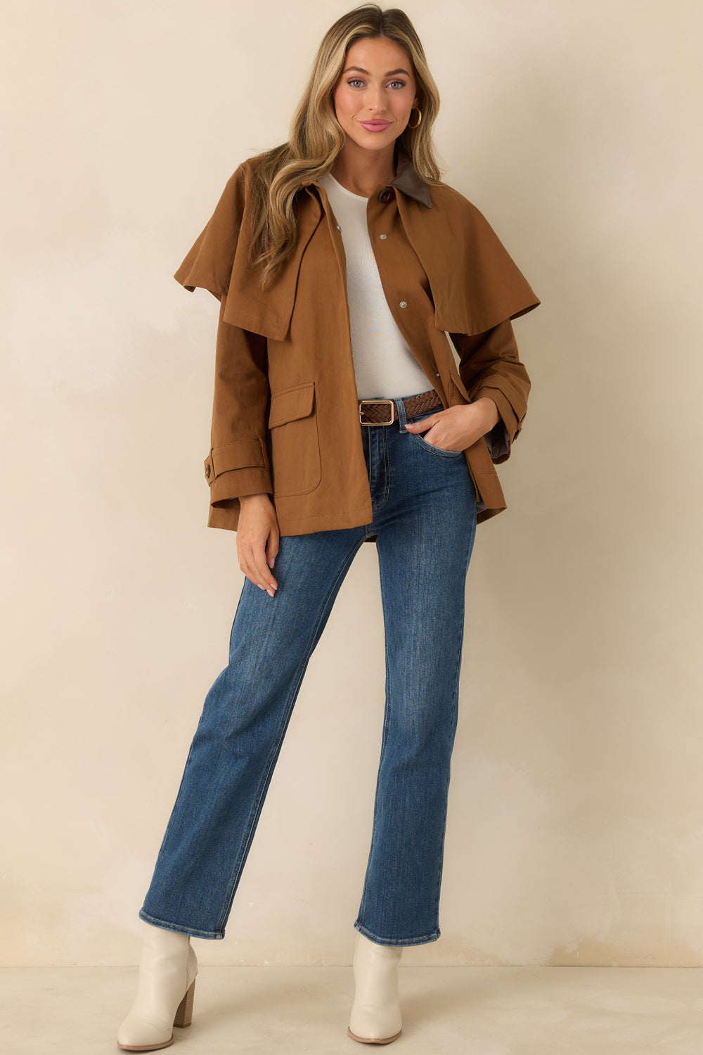 Brown-Cotton-Utility-Jacket-With-Collared-Neckline