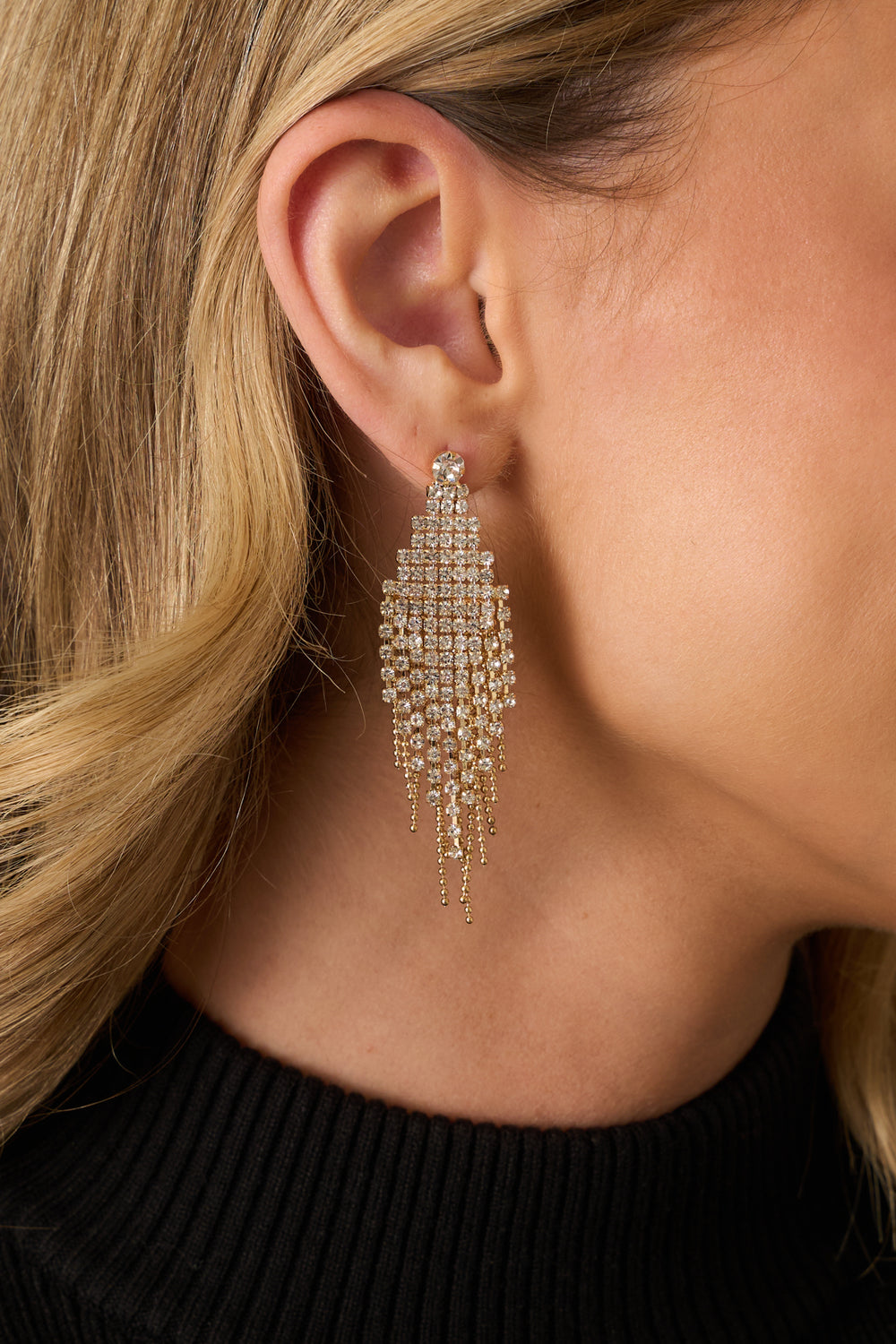 Close-Up-Mesh-Diamond-Pattern-Rhinestone-Post-Backing-Hardware