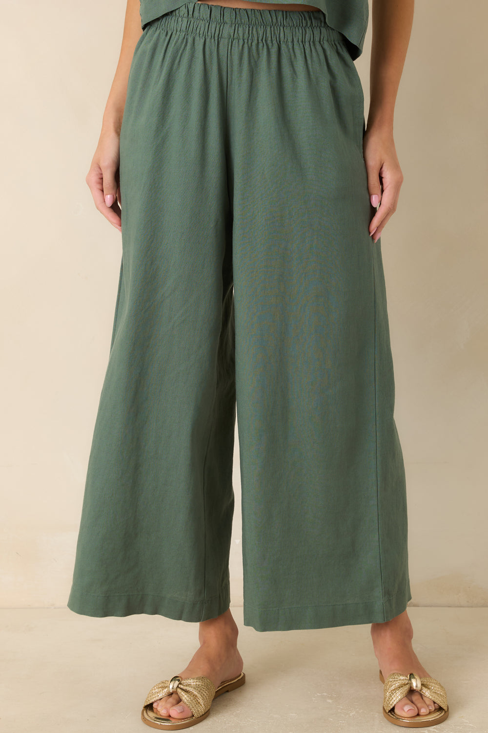 Close-View-Green-Wide-Leg-High-Rise-Smooth-Linen-Pants