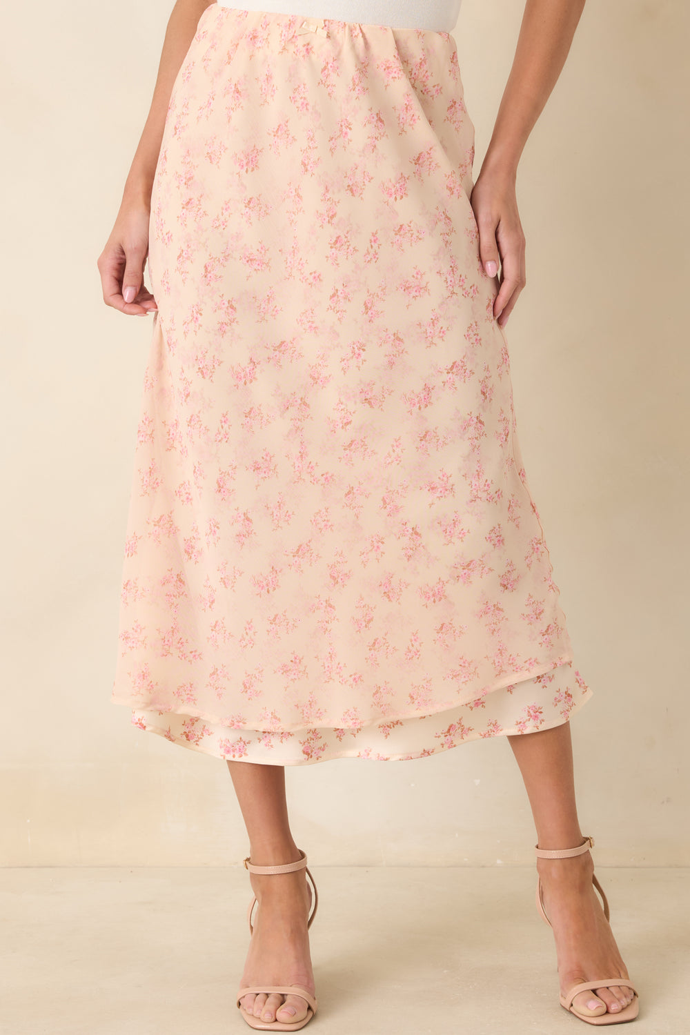 Closer-Look-At-The-Delicate-Floral-Print-Across-The-Chiffon