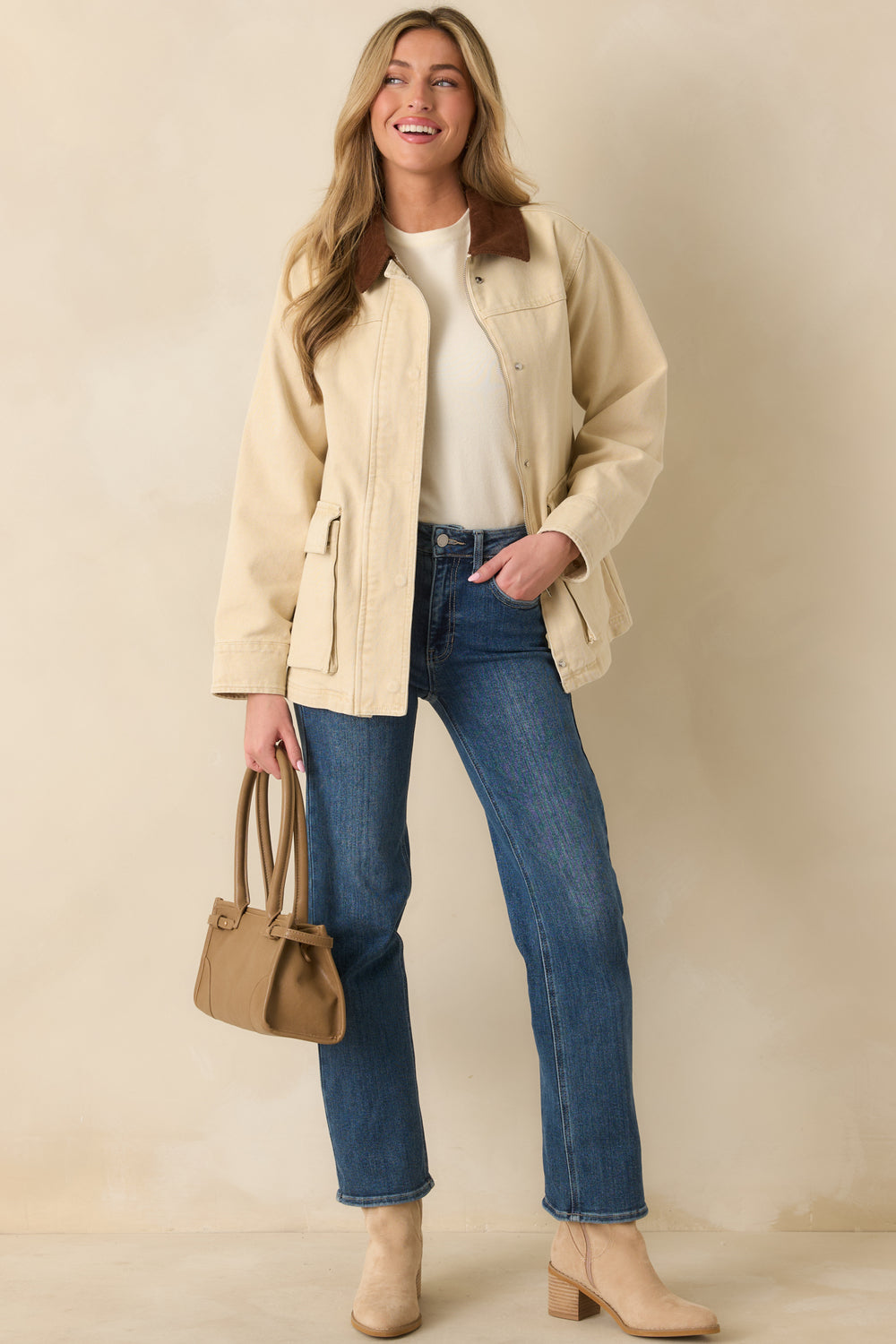 Corduroy-Collar-Meeting-Taupe-Canvas-Body-View