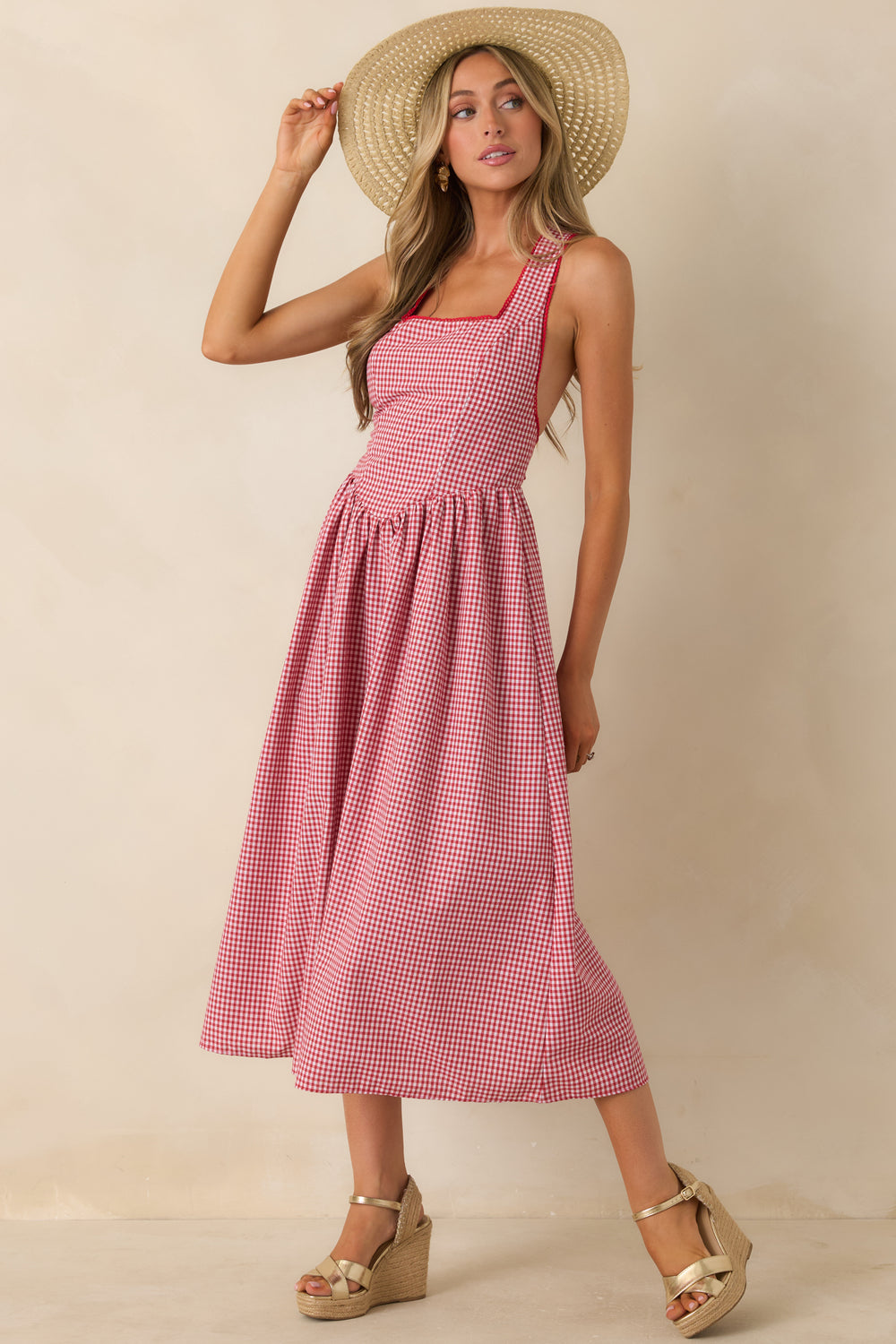Cotton-Dress-With-Flattering-Bodice-And-Gathered-Skirt