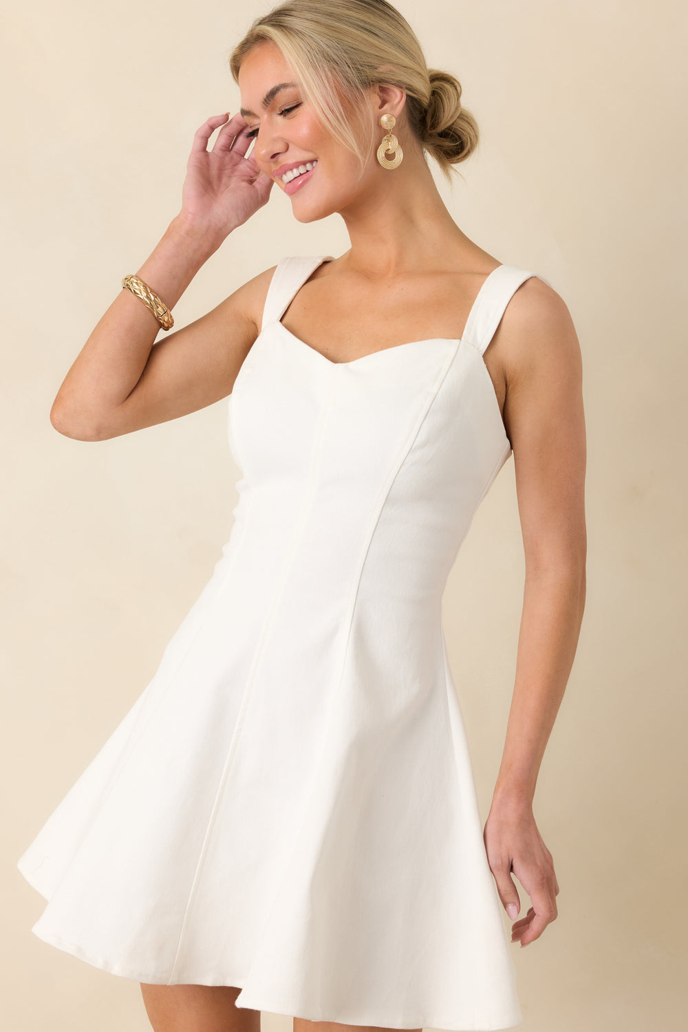 Cropped-Angled-View-Neckline-Smooth-Fabric-Texture-Dress