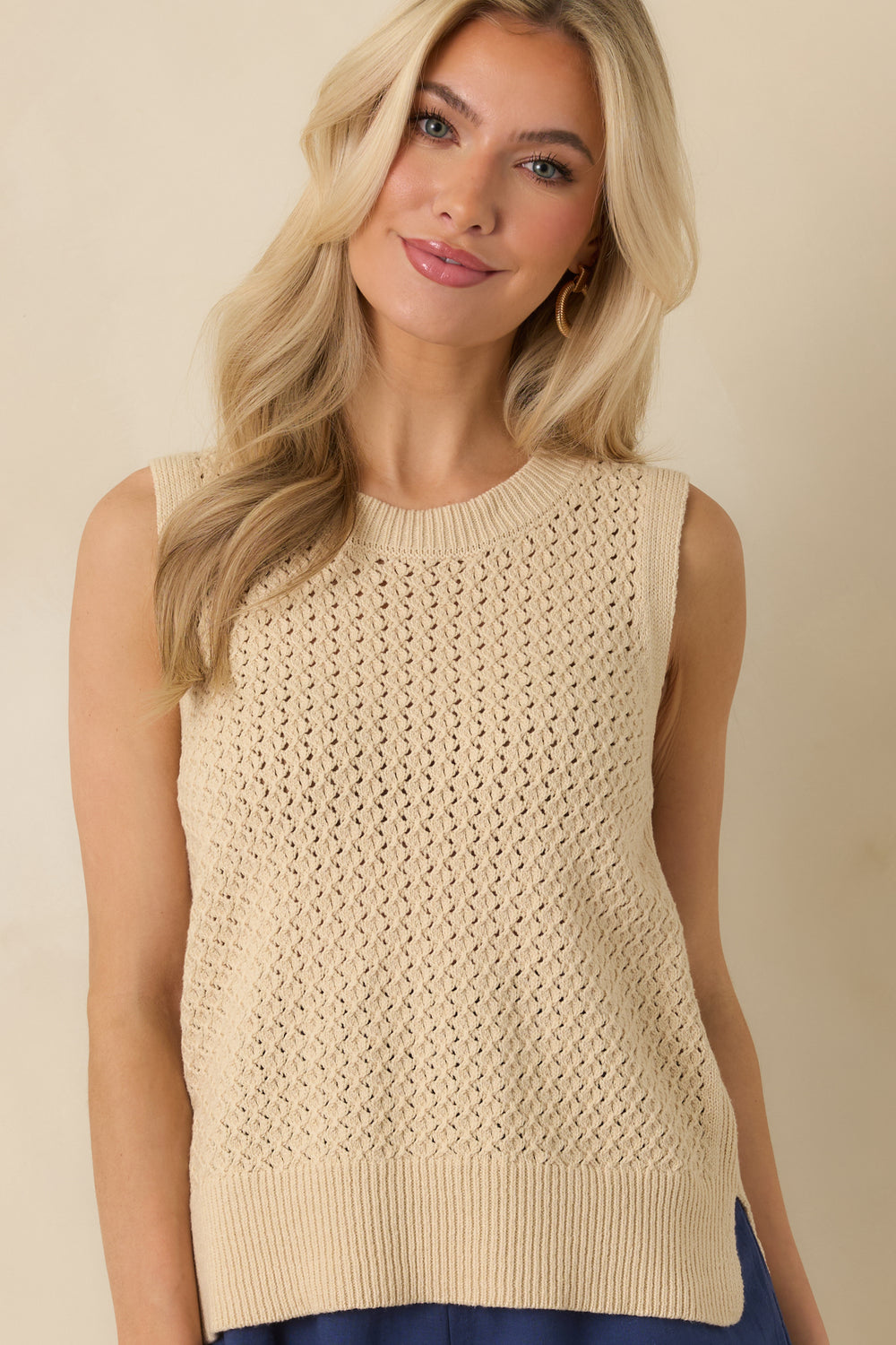 Cropped-Front-Beige-Knit-Top-Round-Neckline-Ribbed-Hem