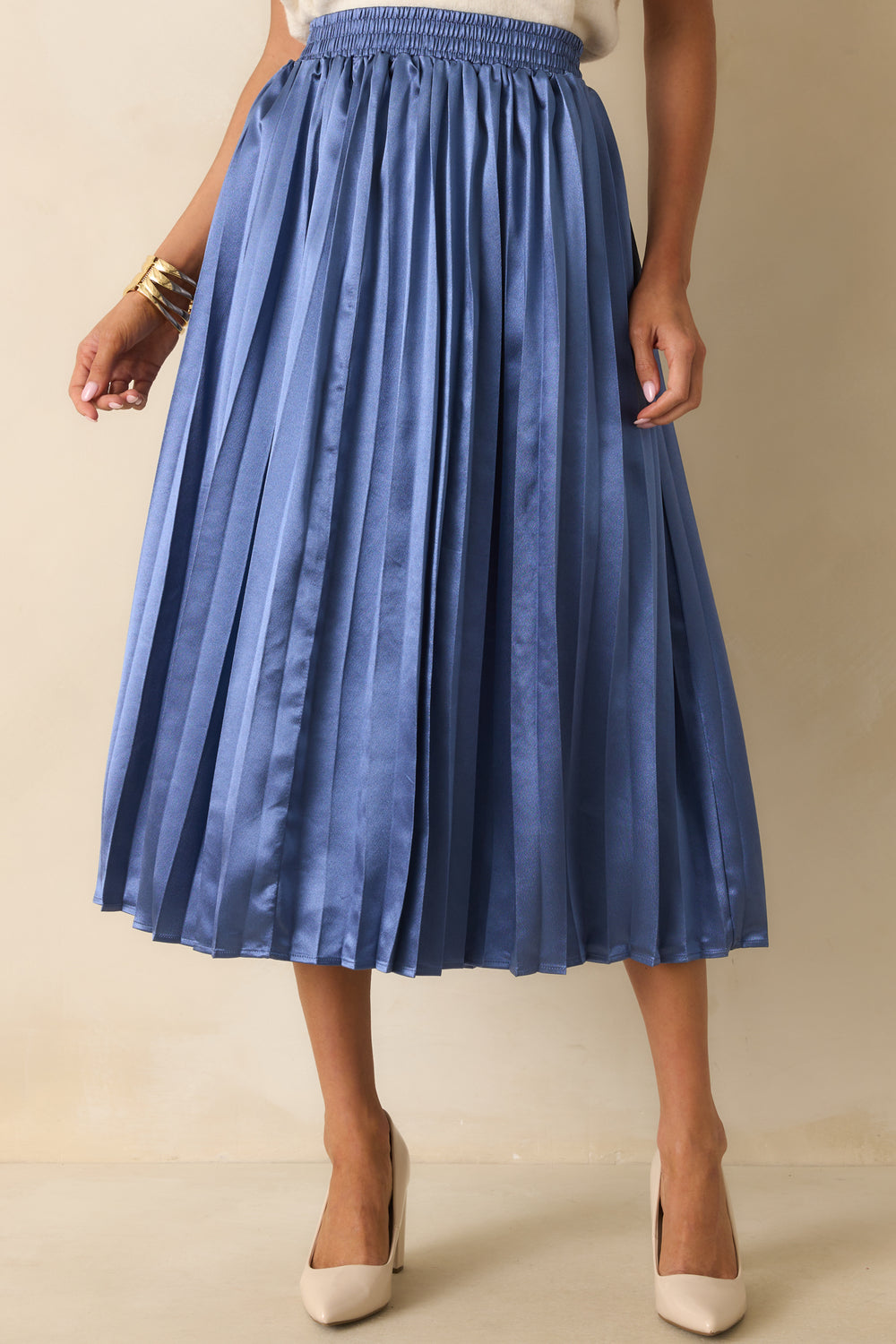 Cropped-Front-View-Dress-With-Elastic-Waistband-Pleats
