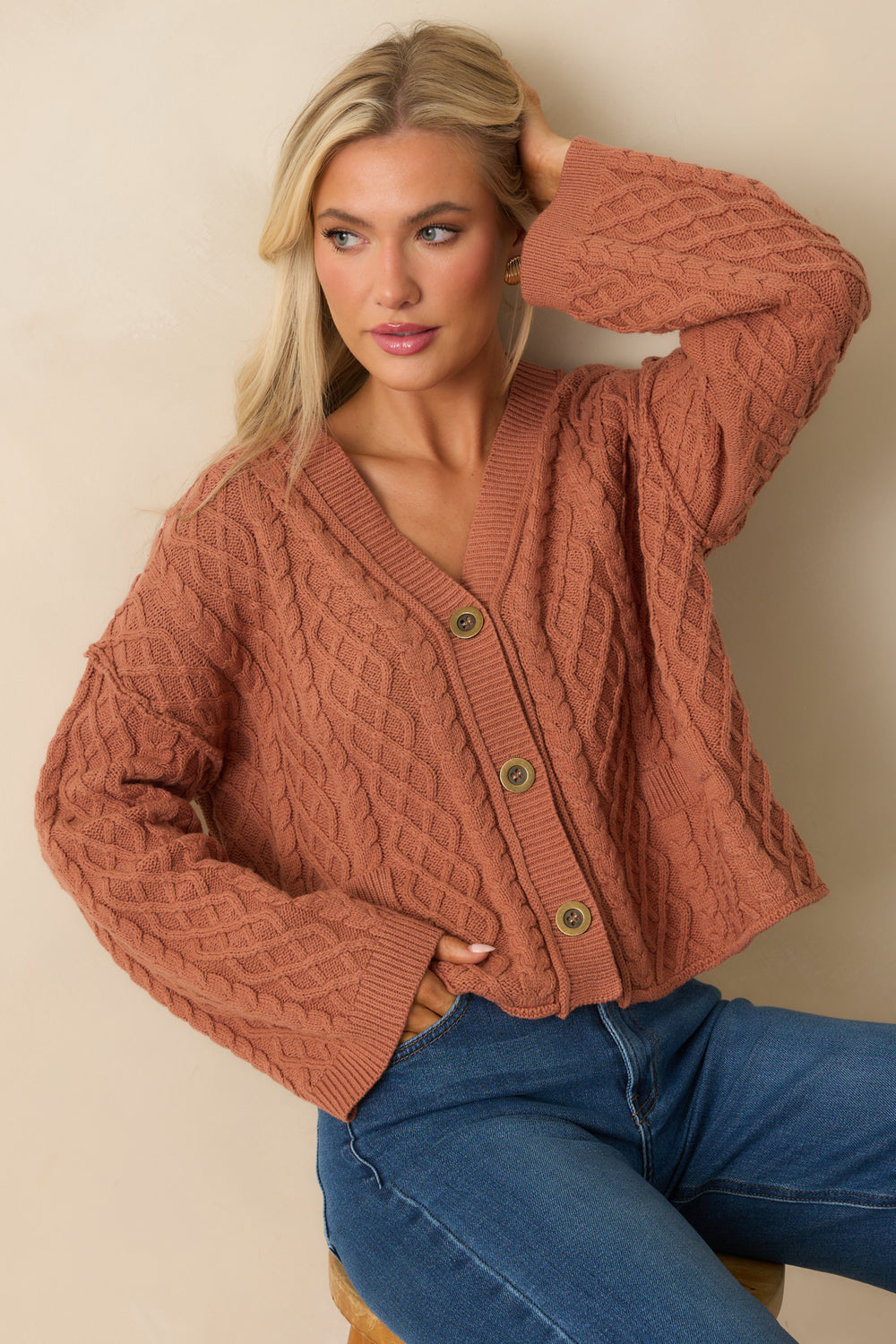 Cropped-Shot-Terracotta-Cardigan-Long-Sleeves-Length