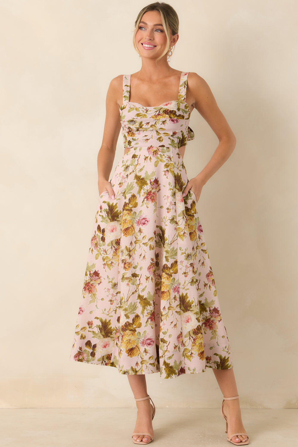 Floral-Midi-Dress-With-Sweetheart-Neckline
