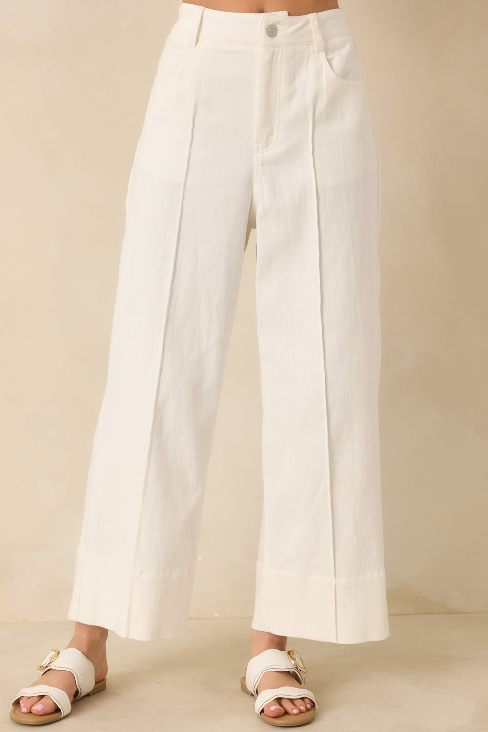 Focused-Look-At-Pocket-Design-On-Stretch-Cotton