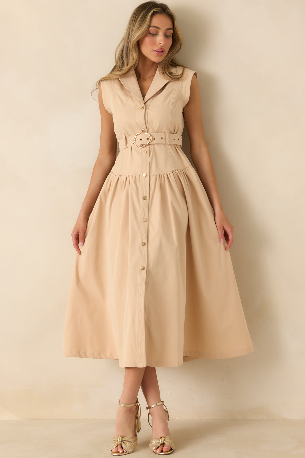 Full-Front-View-Of-Midi-Dress-With-Classic-Collar