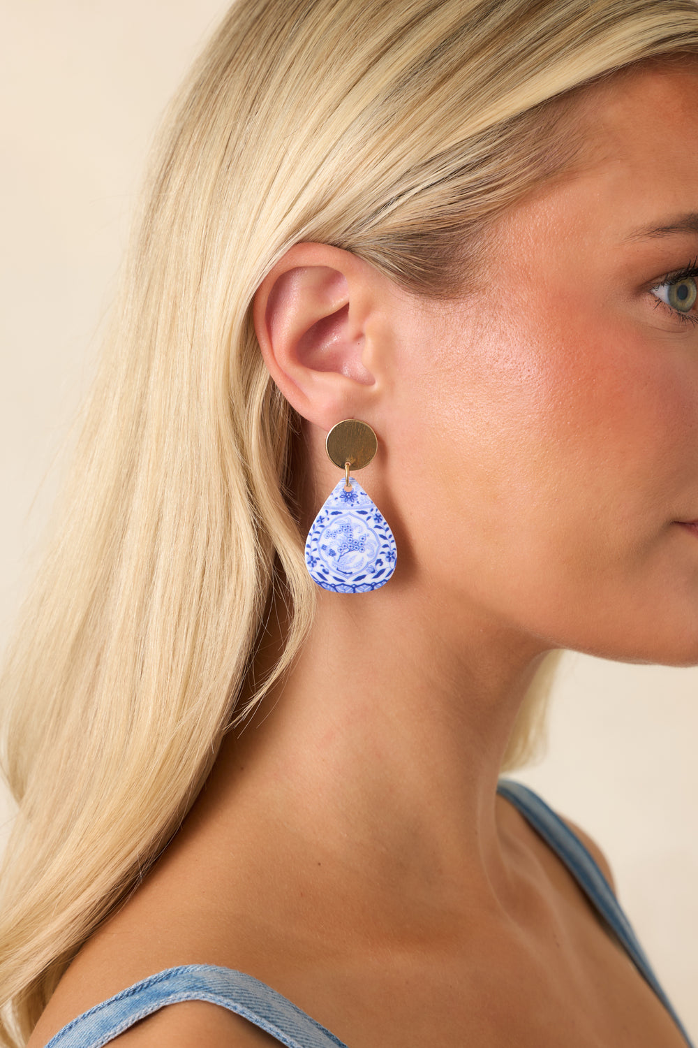 Gold-Floral-Teardrop-Statement-Earrings