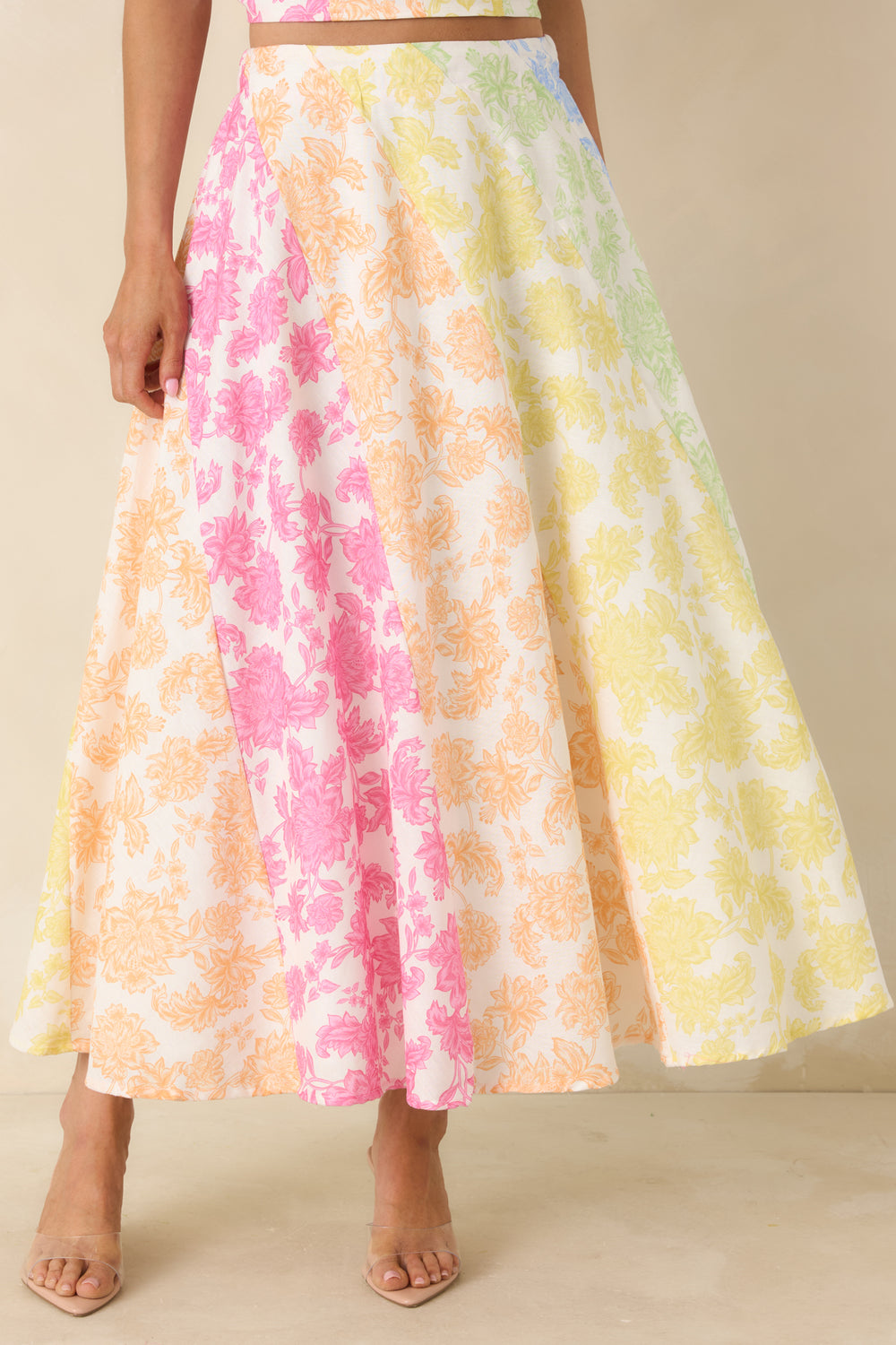 High-Rise-Waistband-Detail-On-Cotton-Linen-Blend-Skirt