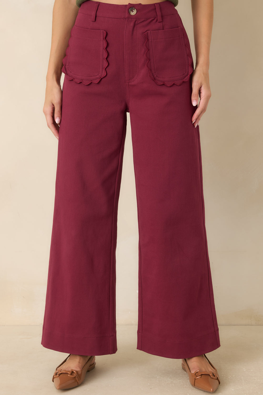 High-Rise-Waistband-With-Front-Detail