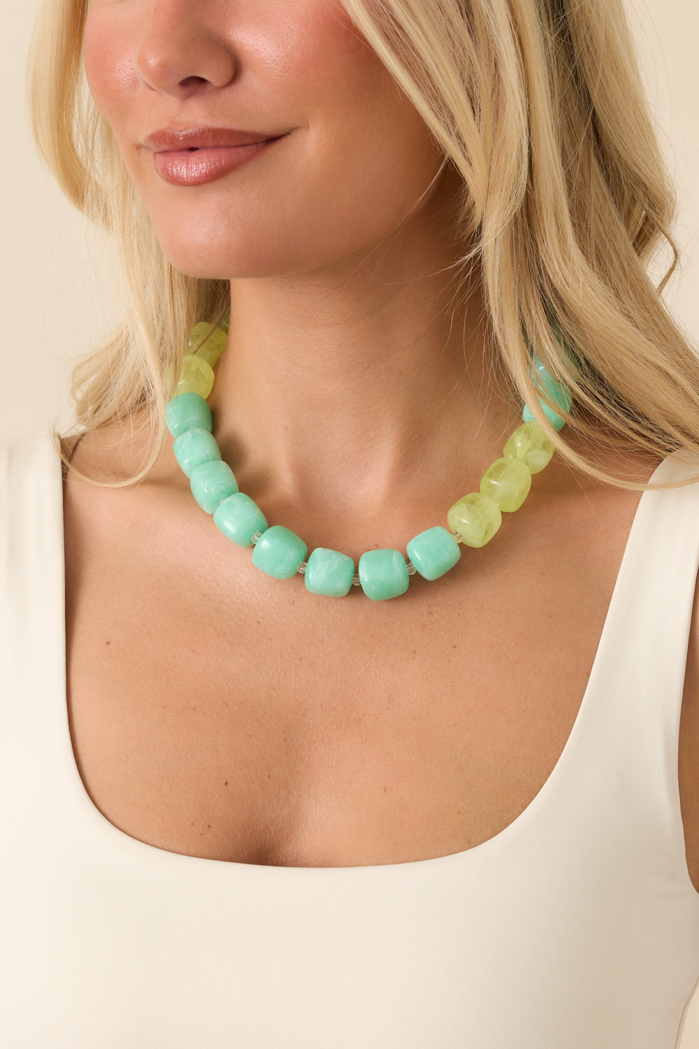 Marbled-Aqua-Green-Resin-Bead-Necklace