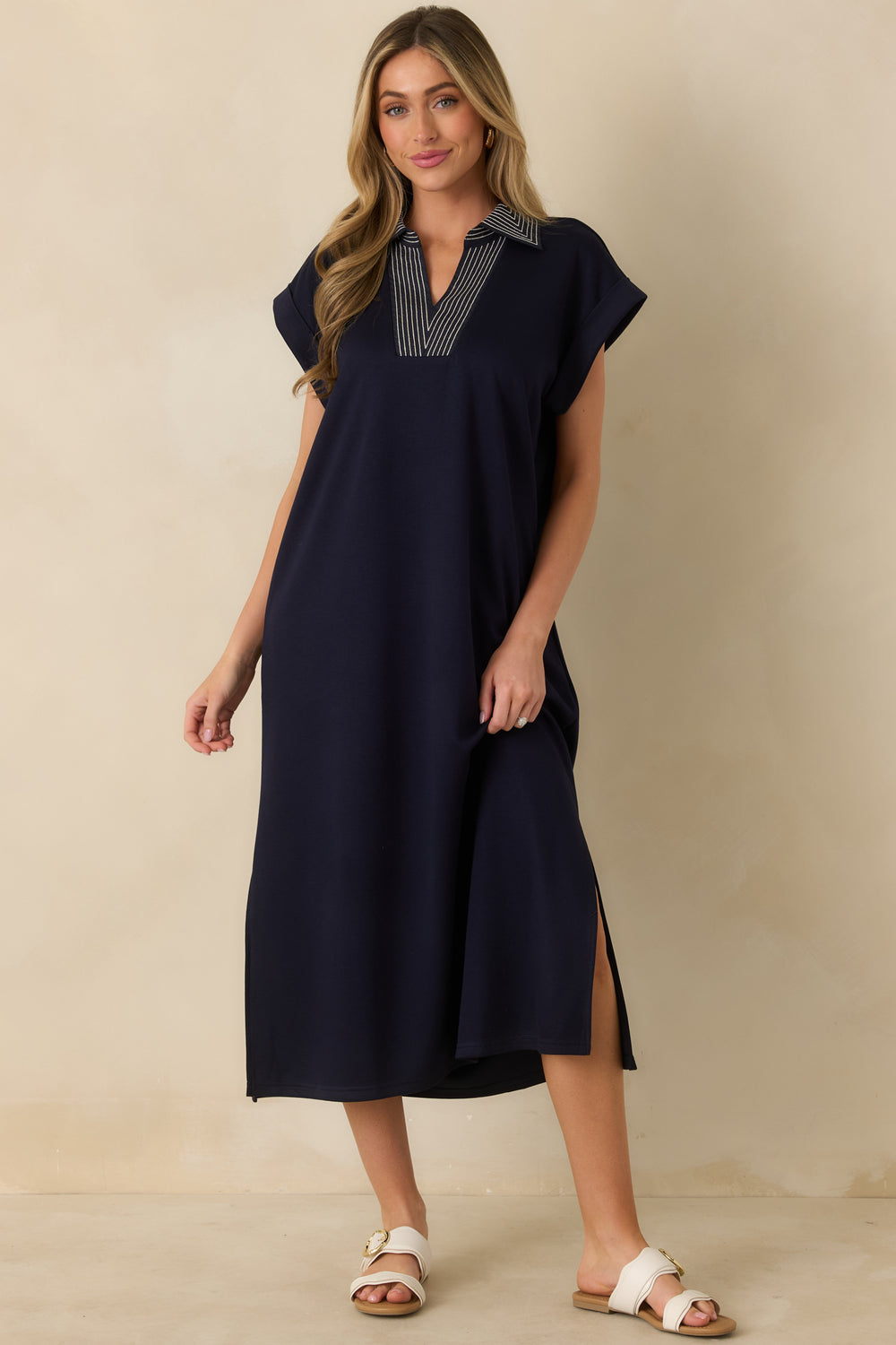 Navy-Knit-Midi-Dress-With-Short-Sleeves-And-Everyday-Shape