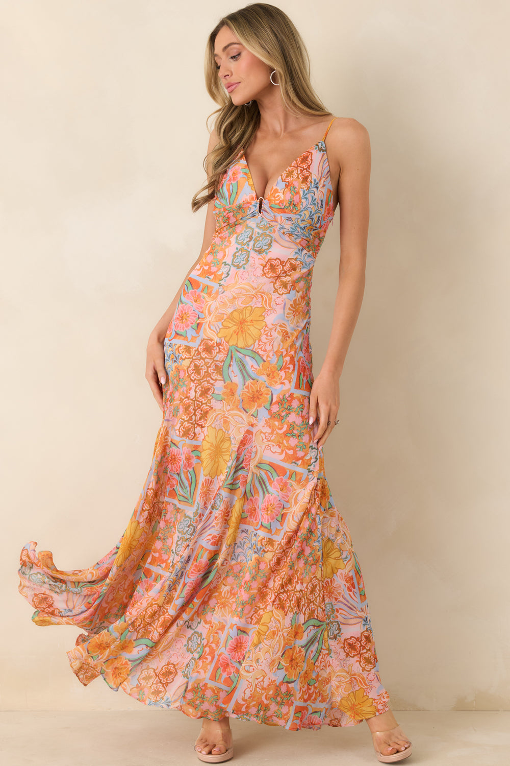 Pink-Floral-Maxi-Dress-With-A-Flowing-Skirt