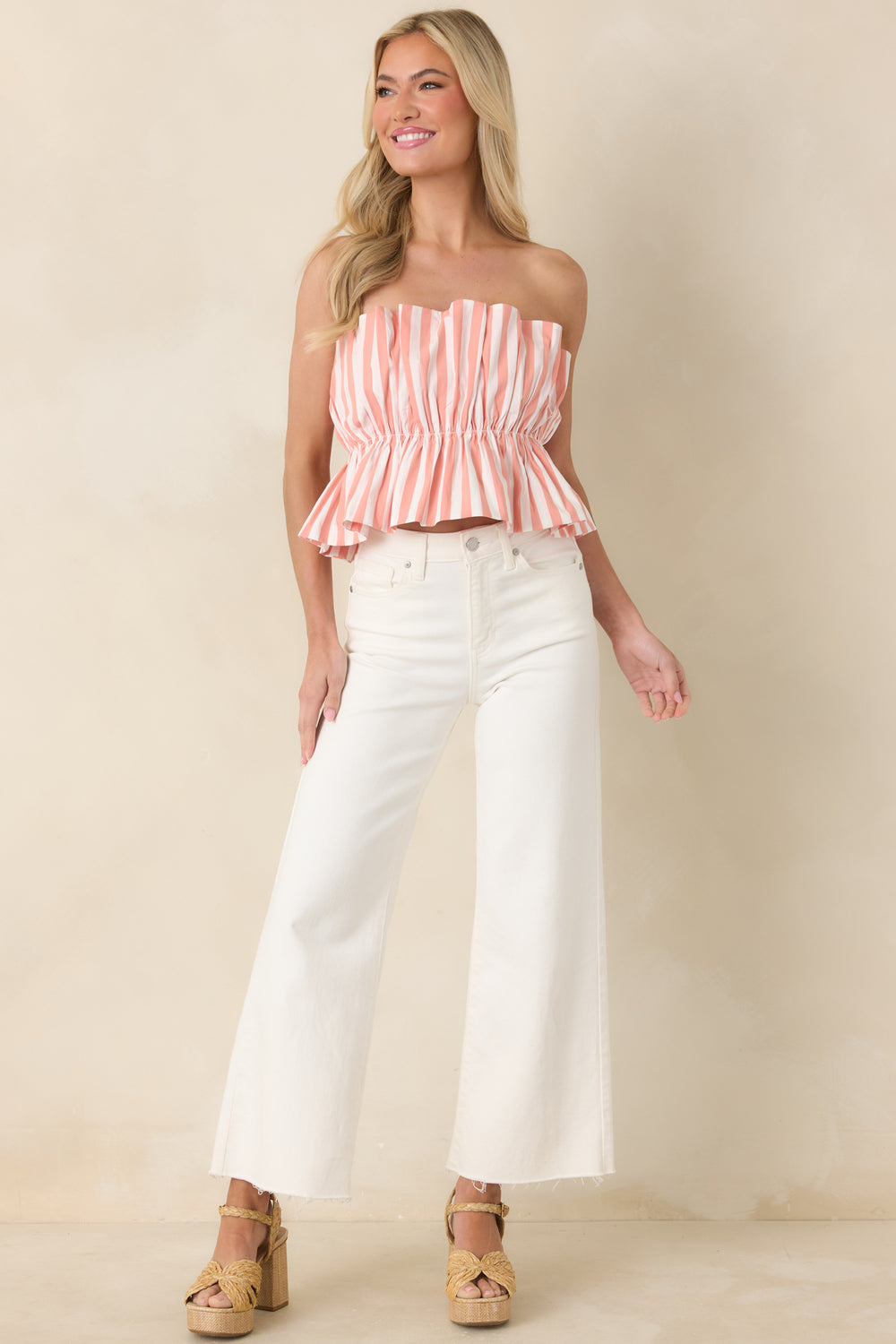 Strapless-Bandeau-With-A-Softly-Fitted-Elastic-Body