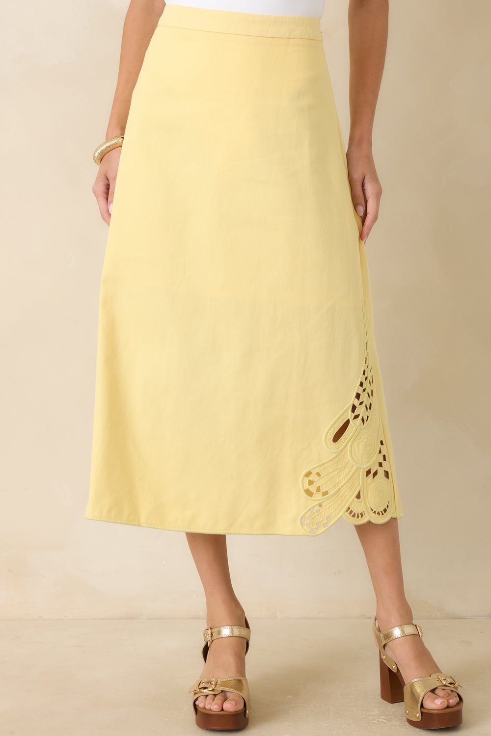 Yellow-Midi-Skirt-High-Rise-Waistband-Structured-Cotton-Construction-Detail