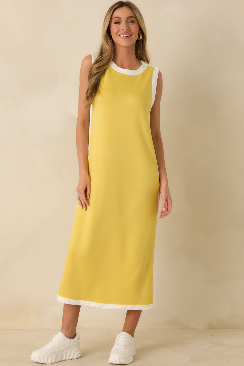 Yellow-Sleeveless-Maxi-Dress-With-A-Relaxed-Straight-Silhouette