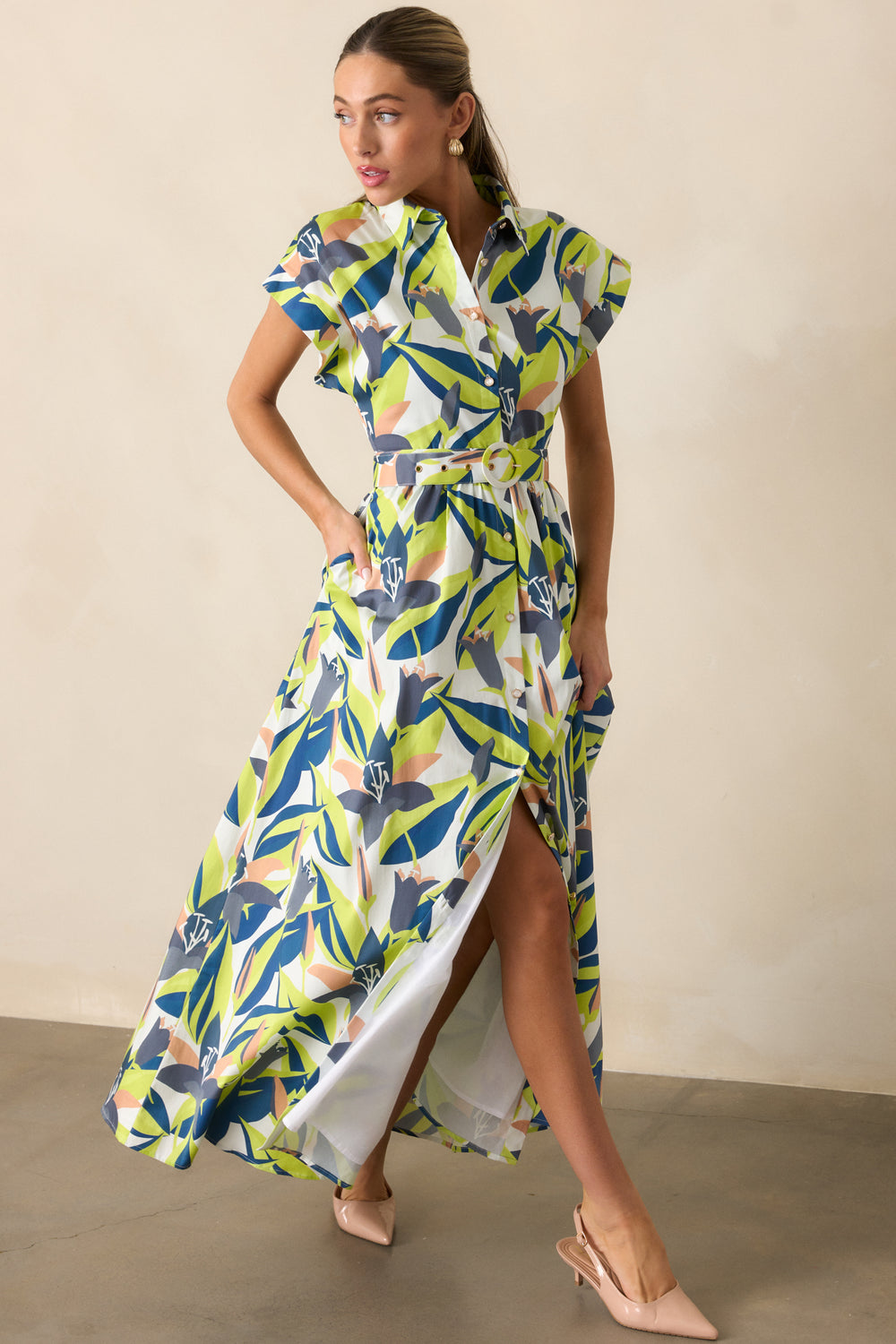prosperina-graphic-garden-maxi-dress-full-body-side-view